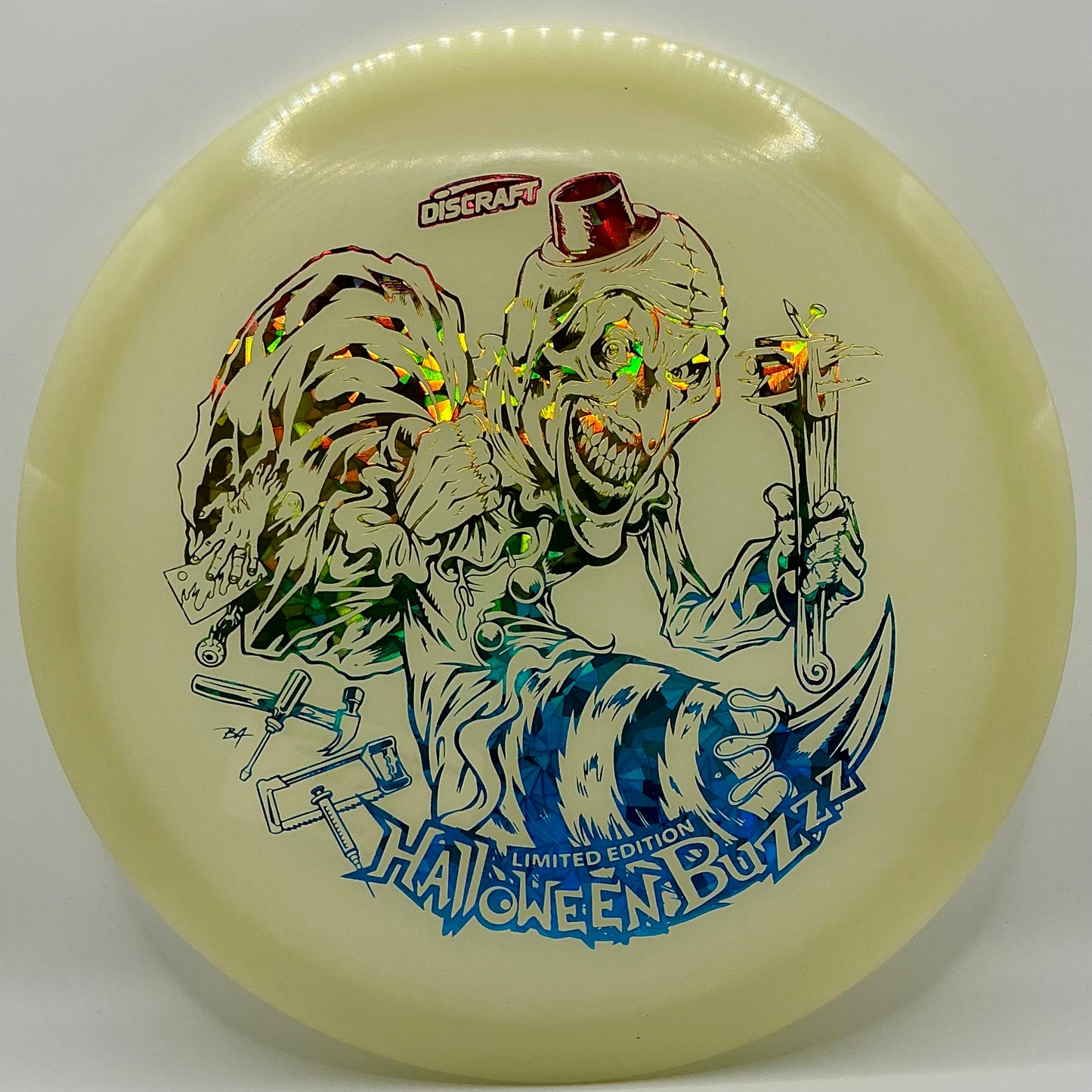 Discraft 2025 Mega-Glo Halloween Buzzz