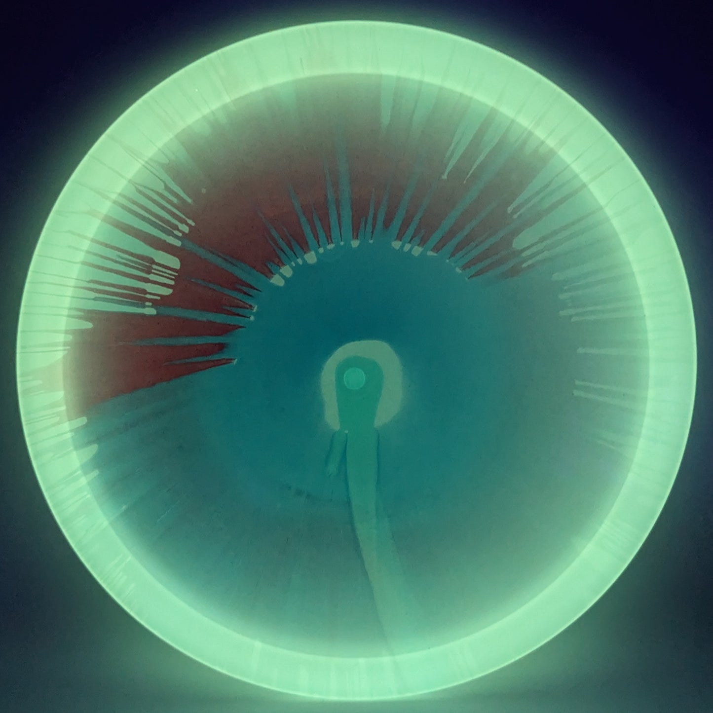 Dolfin Dyed Discmania Active Premium Glow Magician